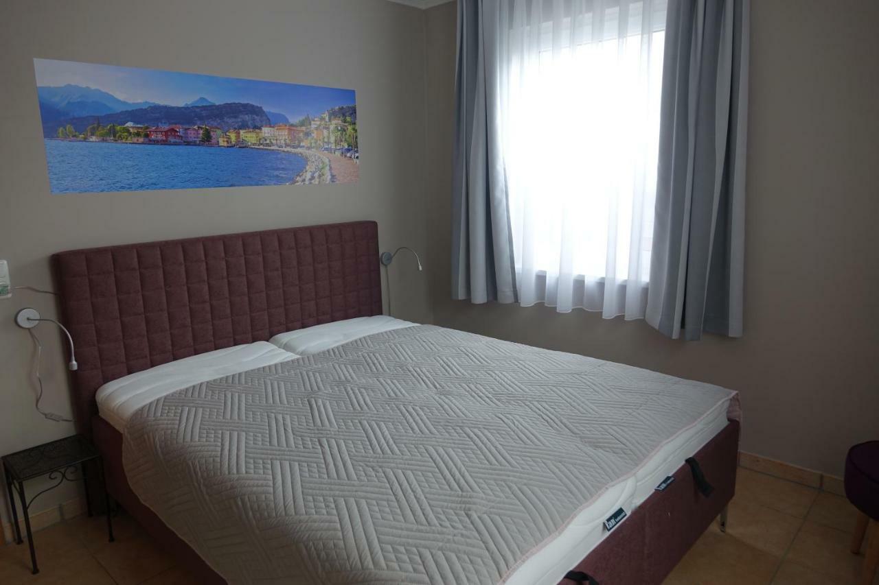 Moderne Ferienwohnung In Potsdam, Sehr Komfortabel, Ruhige Lage Esterno foto